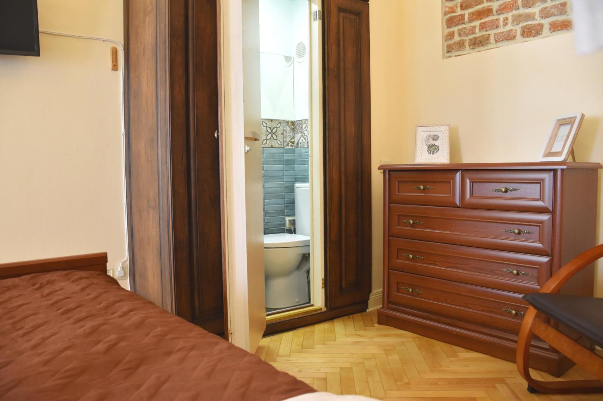 Renewed Central Apartment Lviv Eksteriør billede